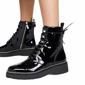 MICHAEL Michael Kors Haskell Combat Boots B40